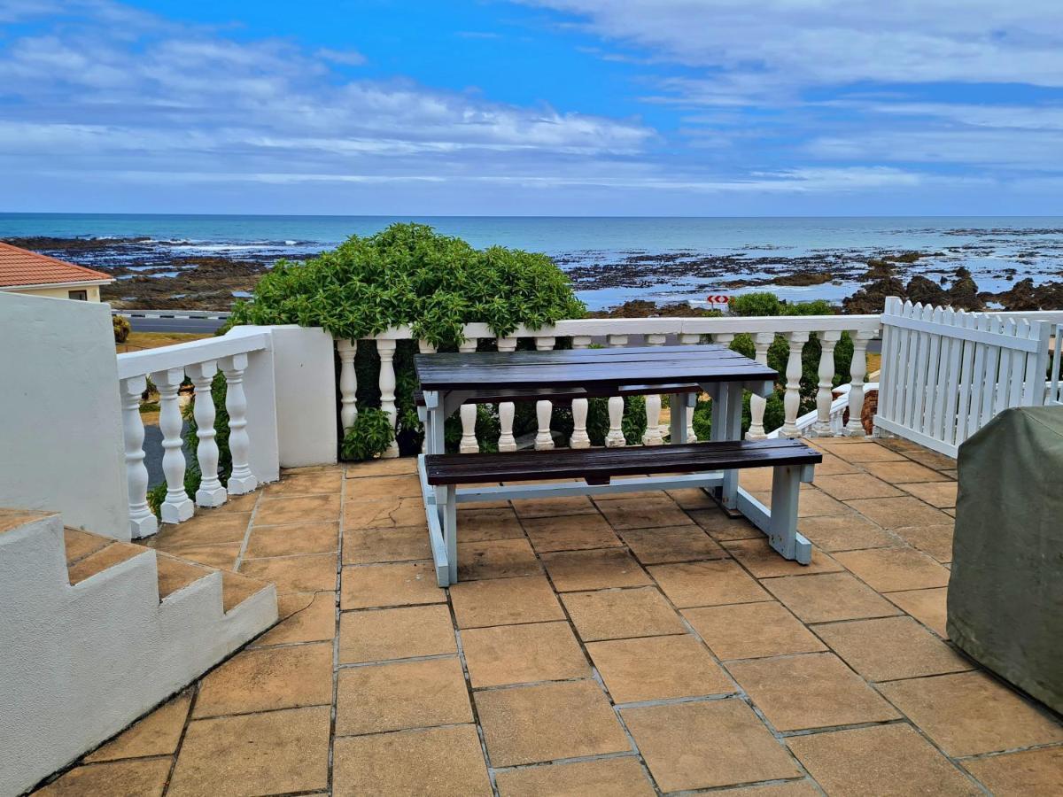 גנסבאי Walkerbay Accommodation מראה חיצוני תמונה